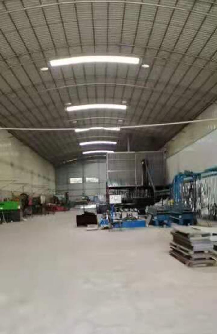 電纜橋架生產車間